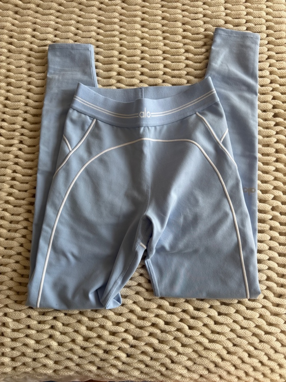 ALO Yoga Airbrush high waist heart throb legging in winter frost/white - Picture 3 of 4